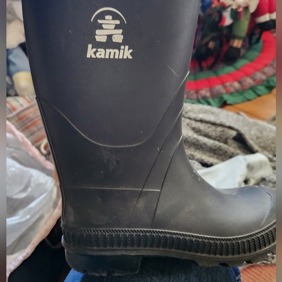 Kids Kamik Black Rubber Boots - Picture 2 of 9